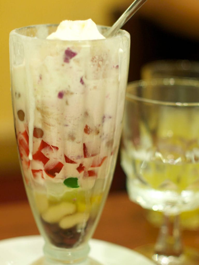 Boracay food, where to eat in Boracay Island, Things to do in Palawan, Places to visit in Palawan, Food to try in Palawan, Halo-halo