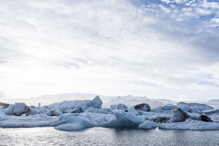 Travel Guide to Iceland - Tips for Visiting Iceland And Best Places to Visit 6 jokulsarlon