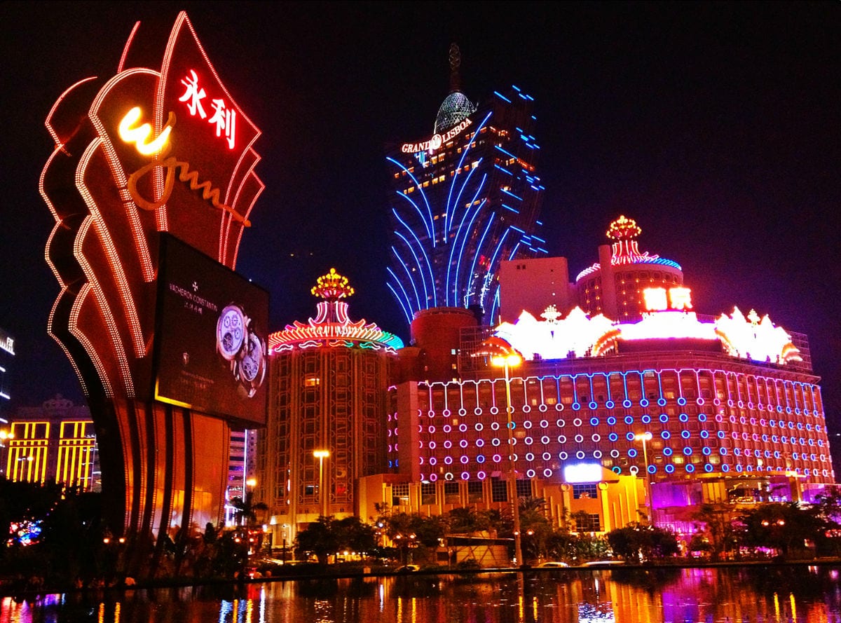Best Things to Do in Macau (Travel Guide) 7 things to do in Macau, macau tourist spots, where to stay in Macau, Macau travel guide, hong kong to Macau ferry, macau currency, macau weather forescast