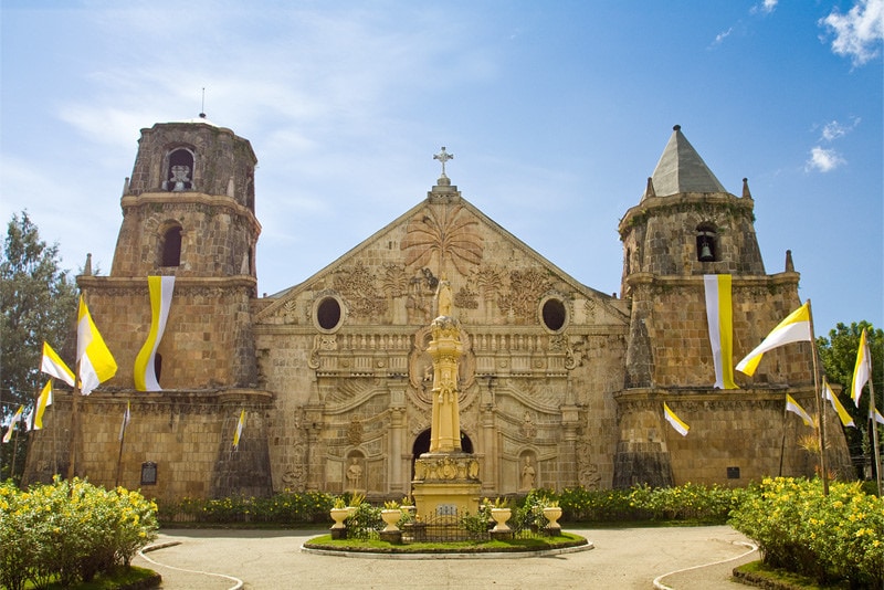 21 Best Iloilo Tourist Spots and Things To Do in Iloilo (Travel Guide) 15 things to do in Iloilo, places to visit in Iloilo, Miag-ao Church