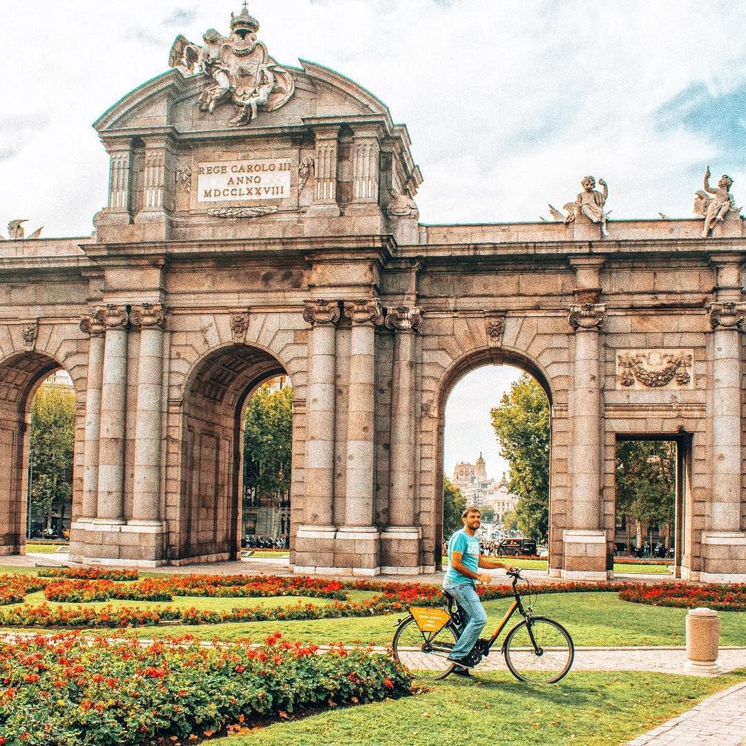 puerta de alcala