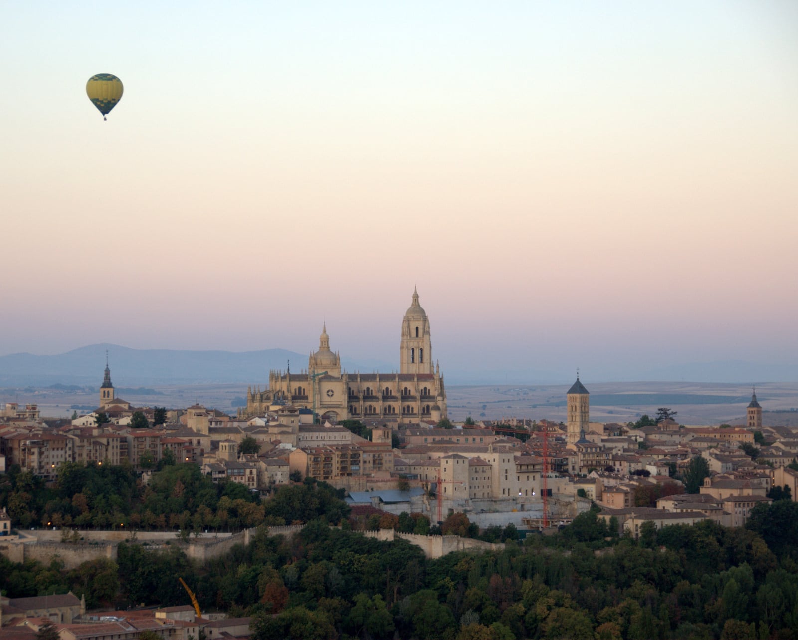 hot air balloon in Segovia