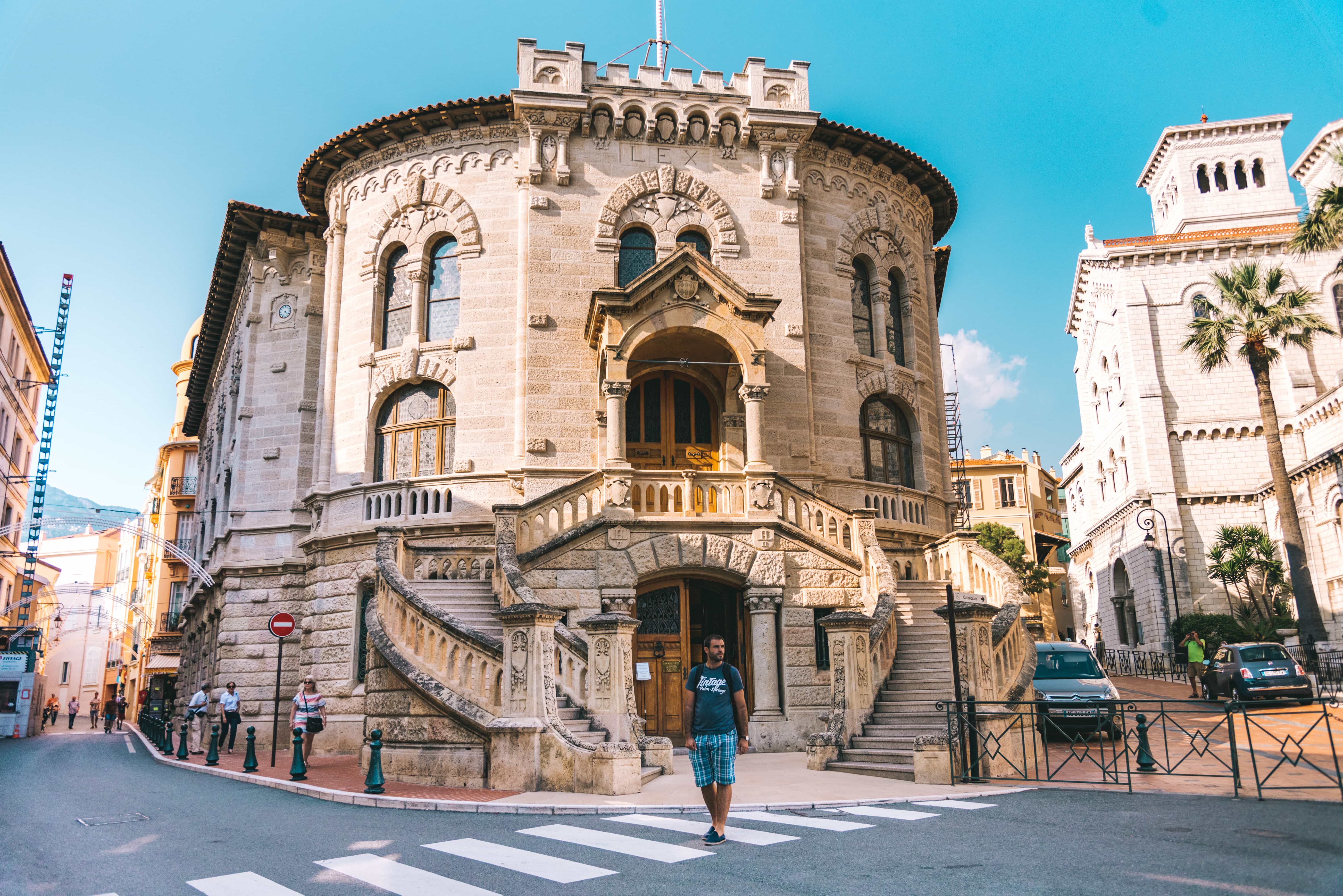 Best Things to do in Nice And Places To Visit In Nice (A Full Travel Guide) 15 Things to do in Nice, Places to visit in Nice, Beaches in Nice, bibycle around Nice, day trip to Montecarlo
