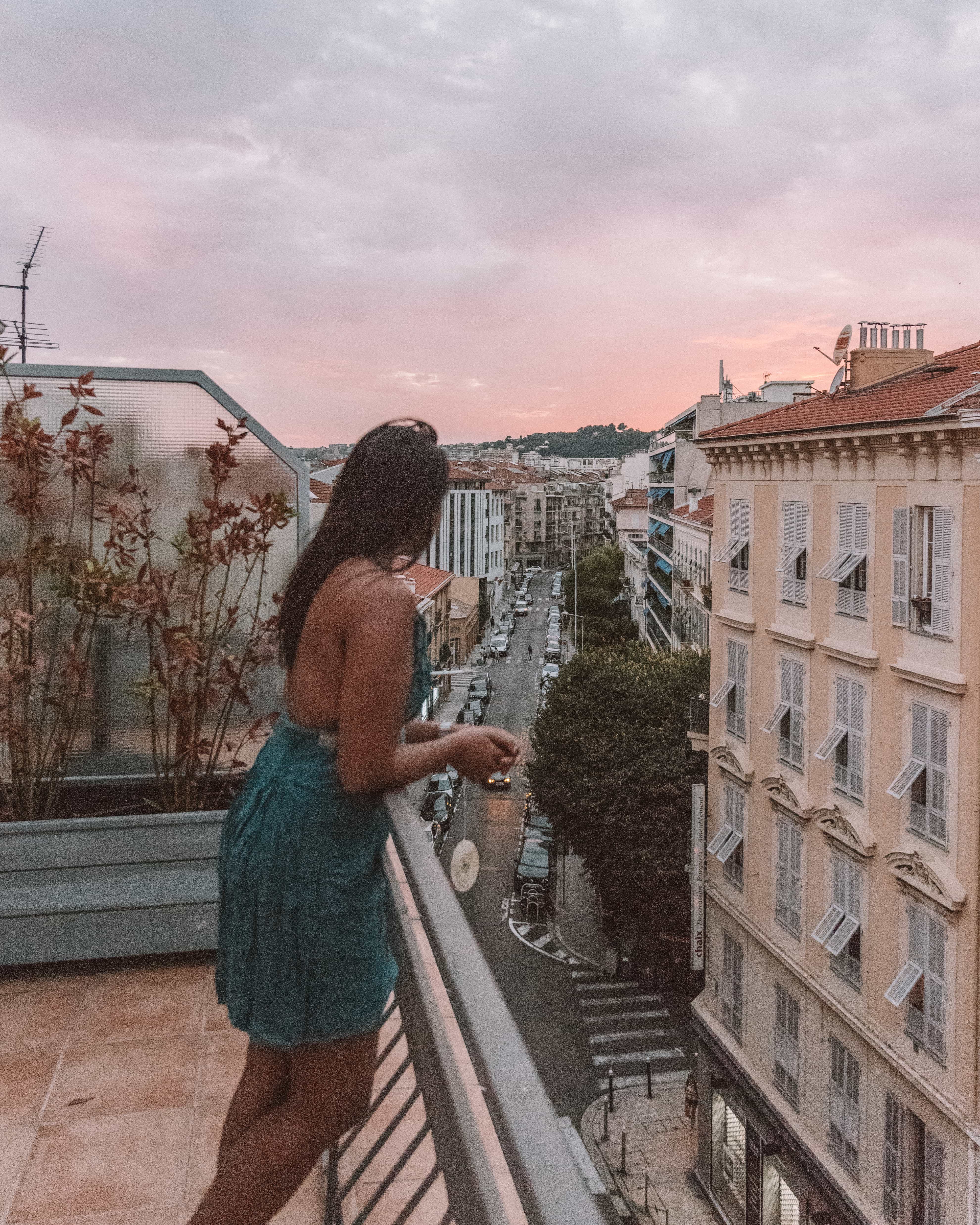 Best Things to do in Nice And Places To Visit In Nice (A Full Travel Guide) 32 Things to do in Nice, Places to visit in Nice, Beaches in Nice, bibycle around Nice