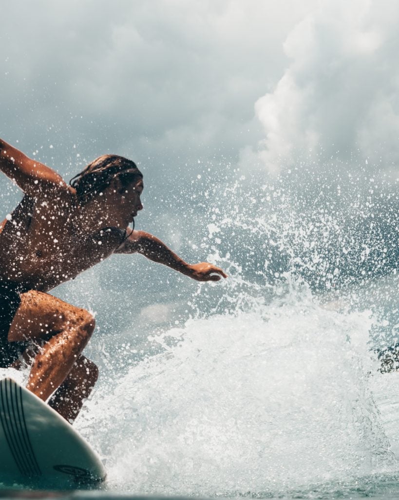 18 Awesome Things to do in Dhiffushi Island (Travel Guide) 18 Surfing