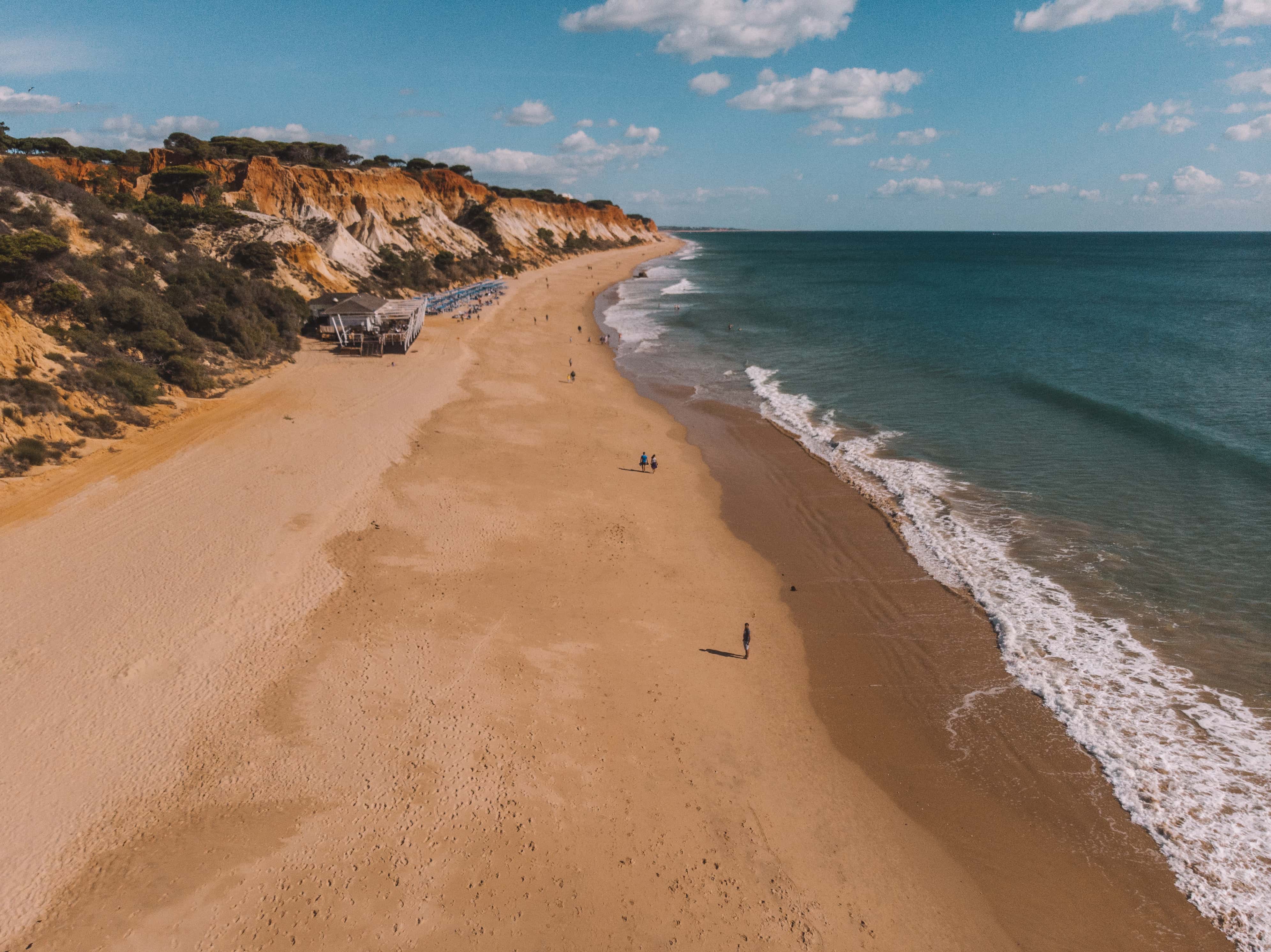 How to get from Lisbon to Albufeira Best Way 8 How to get to Albufeira from Lisbon, beaches in Albufeira, where to stay in Albufeira, best time to viit Albufeira, where to eat in Albufeira, how to get to Albufeira from Faro airport, Olhos de Agua