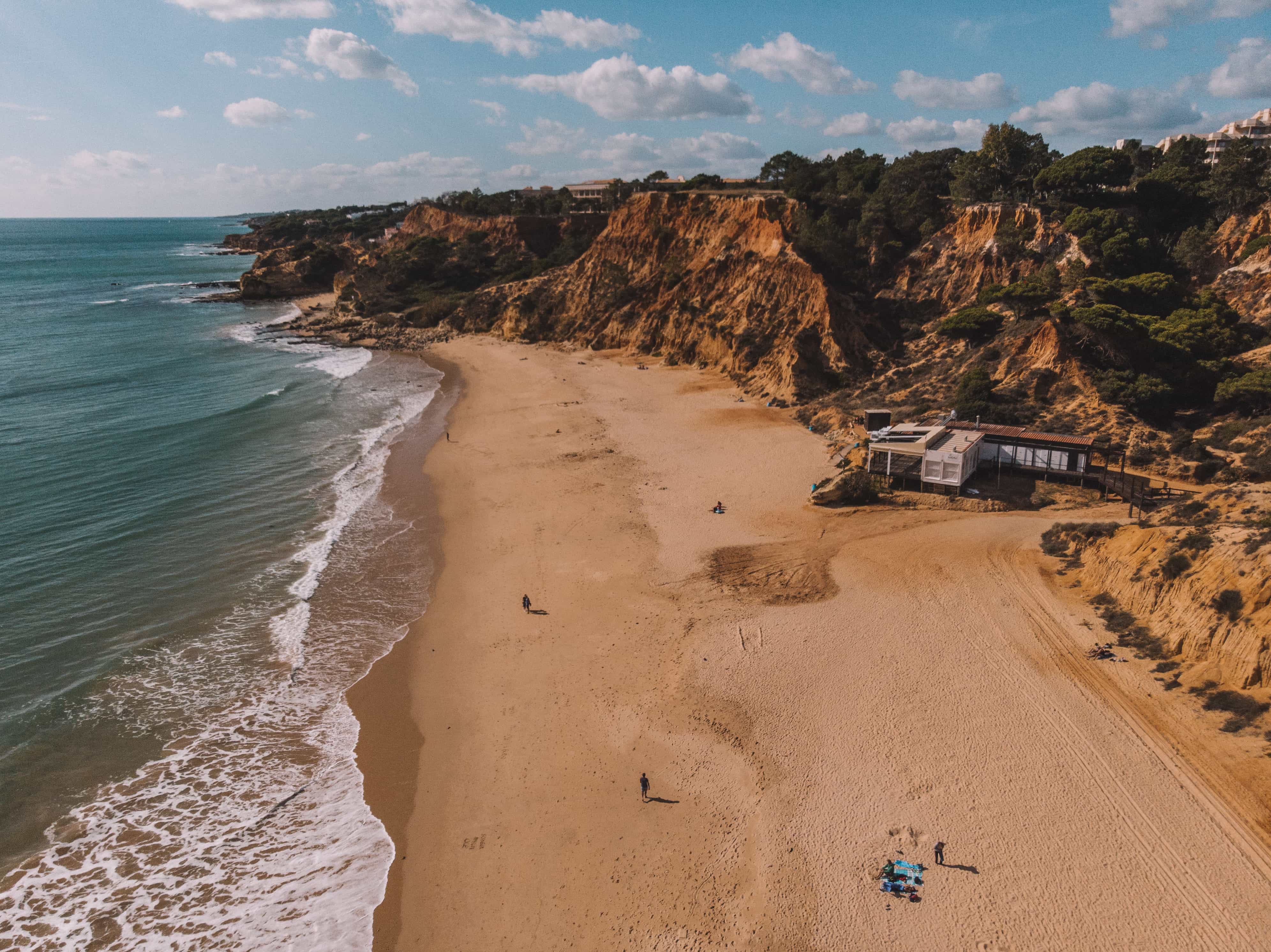 How to get from Lisbon to Albufeira Best Way 2 lisbon to albufeira, train from lisbon to albufeira, lisbon to albufeira bus, How to get to Albufeira from Lisbon, beaches in Albufeira, where to stay in Albufeira, best time to viit Albufeira, where to eat in Albufeira, how to get to Albufeira from Faro airport, Olhos de Agua