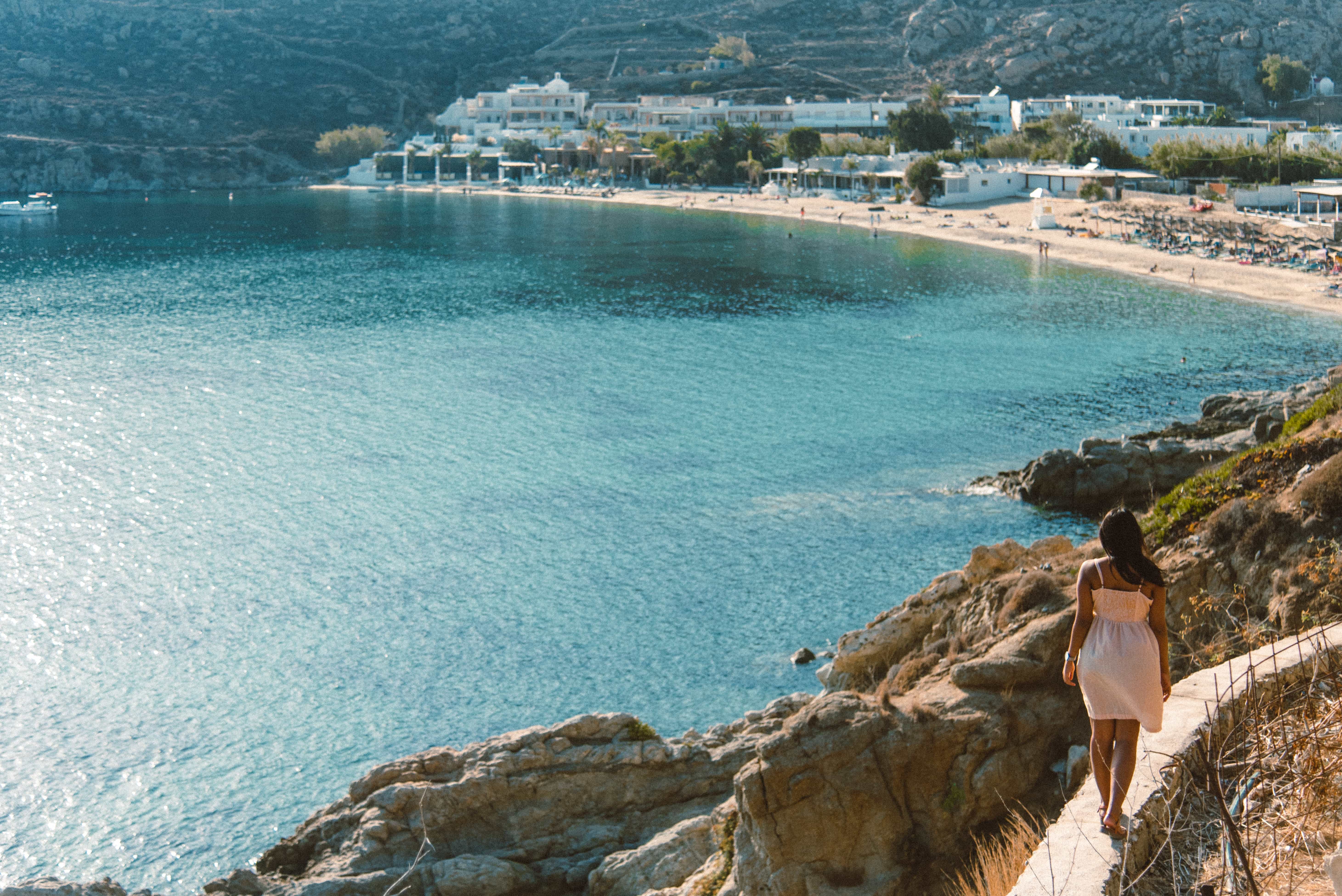 Things to do in Mykonos, Places to visit in Mykonos, Food to try in Mykonos, psarou beach in mykonos