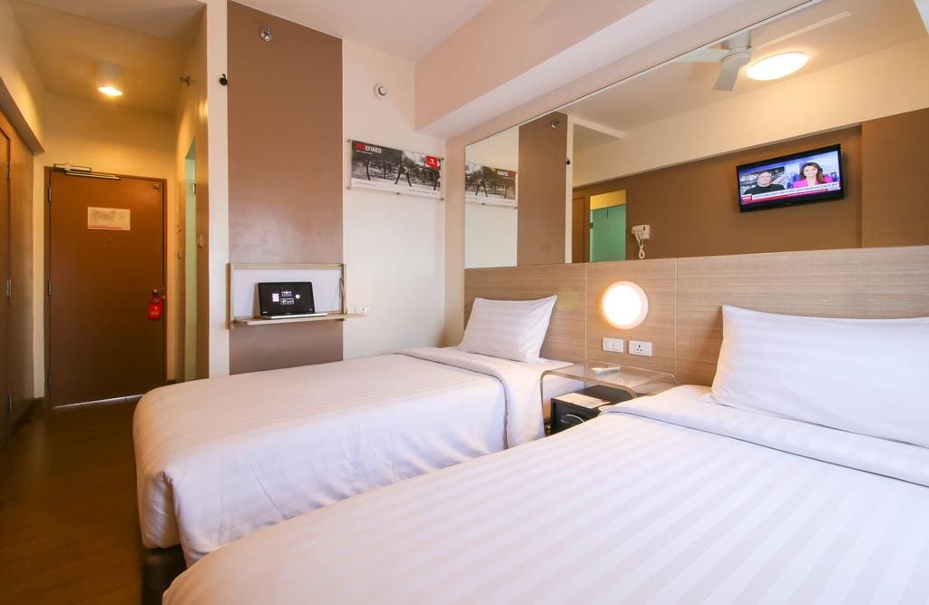 15 Best Hotels in Cagayan de Oro: Where to stay in Cagayan de Oro 2 Where to stay in Cagayan de Oro, luxury resorts in cagayan de oro, cheap hotels in cagayan de oro, where to sleep in cagayan de oro, Red Planet