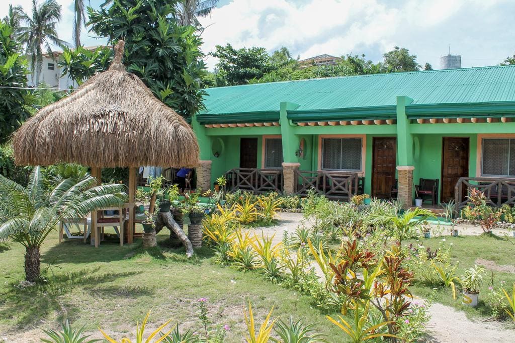 6 Malapascua Beaches: Beautiful Beaches in Malapascua Island 12 Where to Stay in Malapascua Island, luxury resorts in malapascua, cheap hotels in malapascua, where to sleep in malapascua