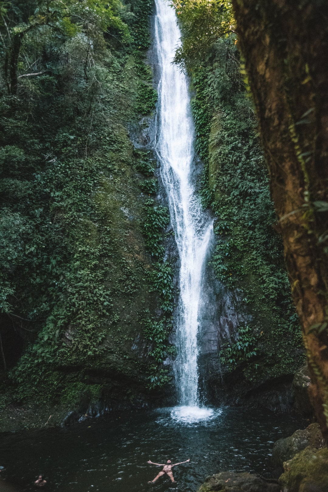 Timangtang Rock, Kabigan Falls