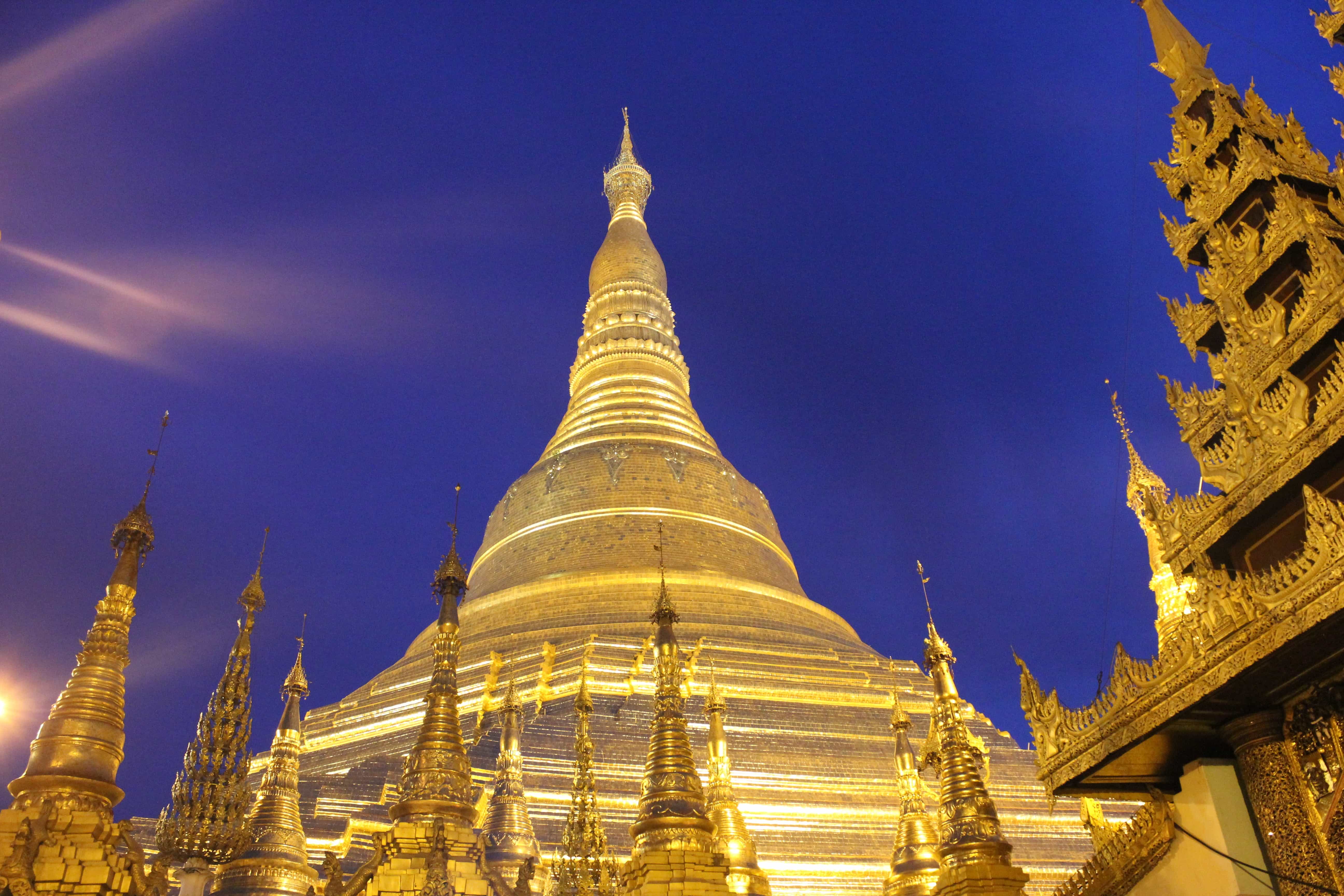 10 Most Instagrammable Places in Myanmar 6 Shwedagon Pagoda, Instagrammable places in Myanmar