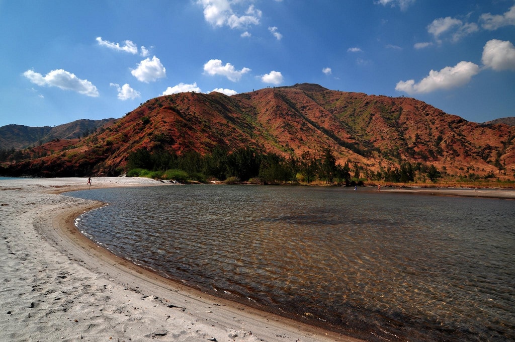 Zambales Island Hopping, Capones Island, Island hopping in Zambales, Zambales travel guide, nagsasa cove