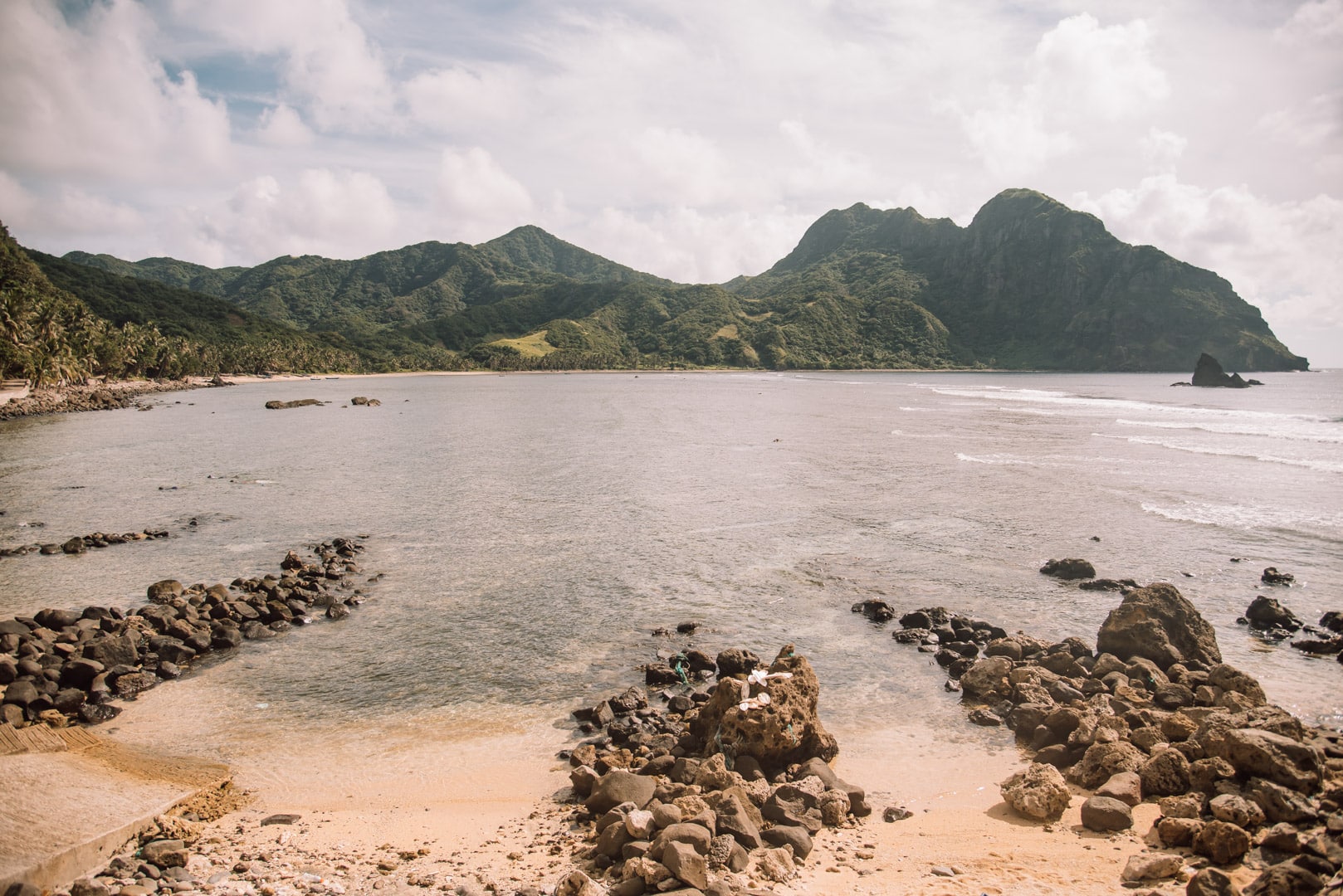 batanes itinerary, batanes travel itinerary, Transportation around Batanes, Batanes tourist spots, atms in batanes, wifi connection in batanes, how to go to Batanes, Duvek Bay