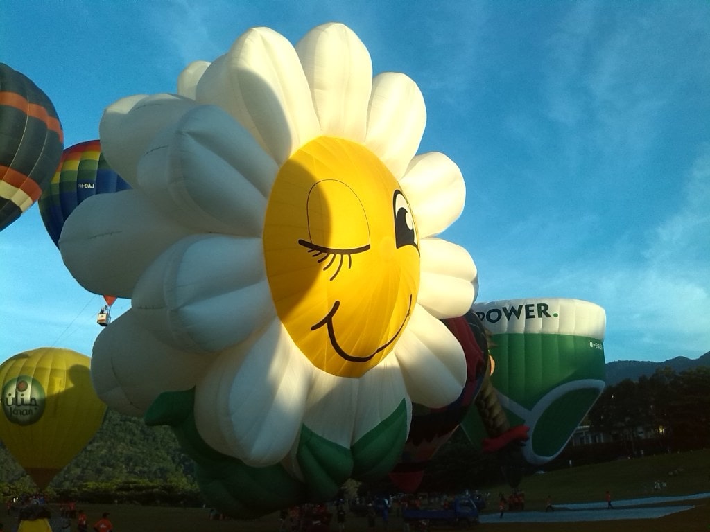 22 Awesome Places to Visit in Taiwan 9 instagrammable places in Taiwan, hot air balloon festival in Taiwan