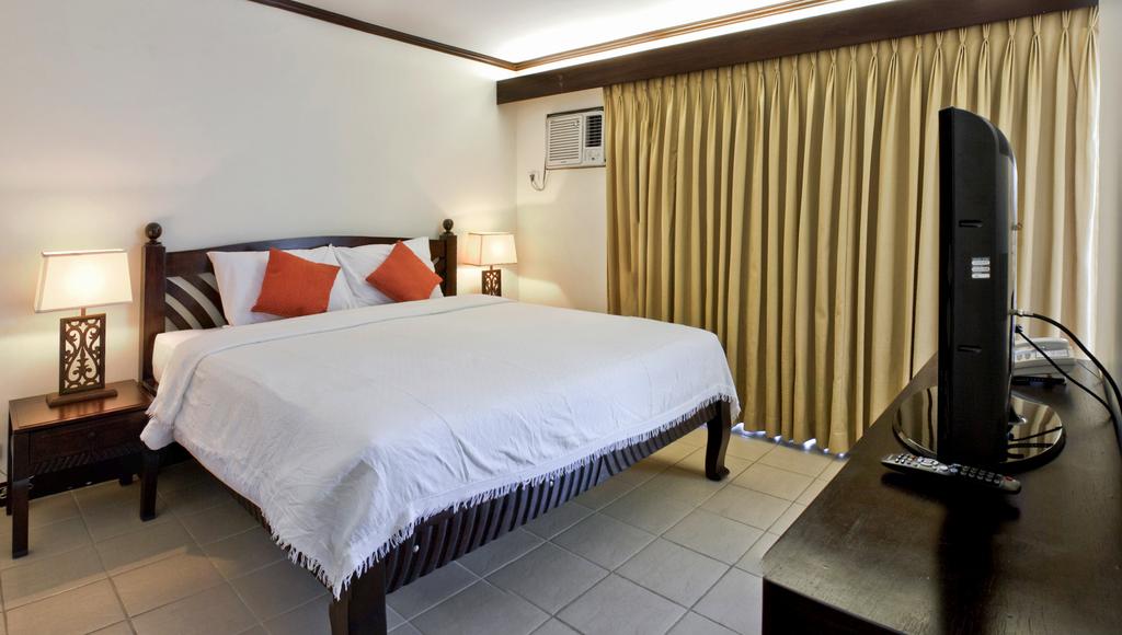21 Best Ilocos Norte Tourist Spots And Things to do in Ilocos Norte 26 Where to stay in Ilocos Norte, Plaza del Norte Hotel and Convention Center