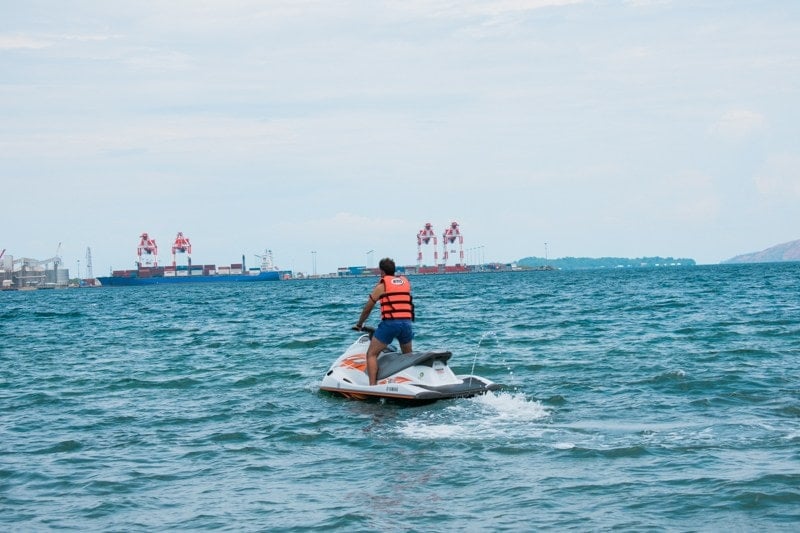 18 Awesome Things to do in Dhiffushi Island (Travel Guide) 25 things to do in Subic, Subic travel guide, watersports in Subic,