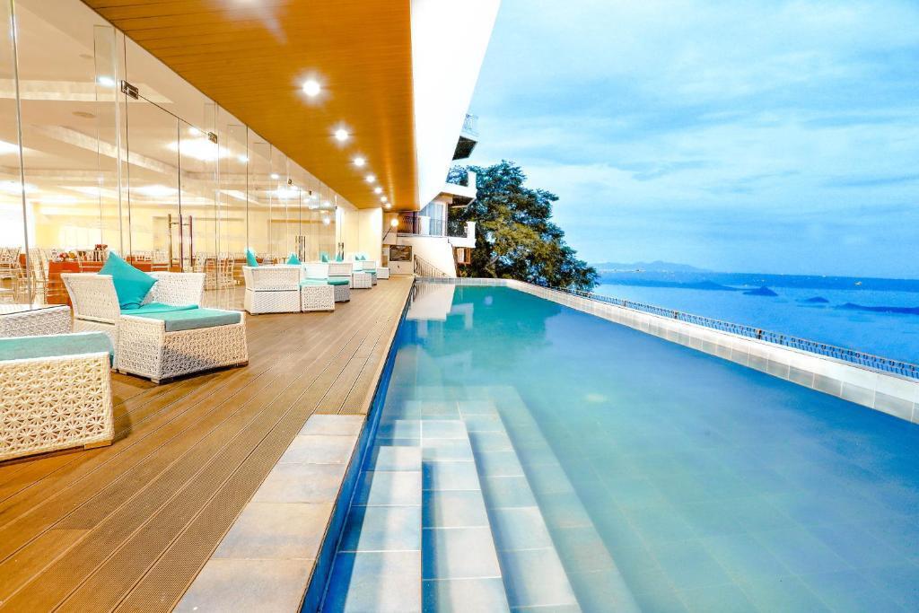 Where To Stay In Tagaytay: 25 Hotels in Tagaytay 12 The Lake Hotel Tagaytay, tagaytay resorts, tagaytay hotels, hotels in tagaytay, resort in tagaytay, cheap hotels in tagaytay, where to stay in tagaytay