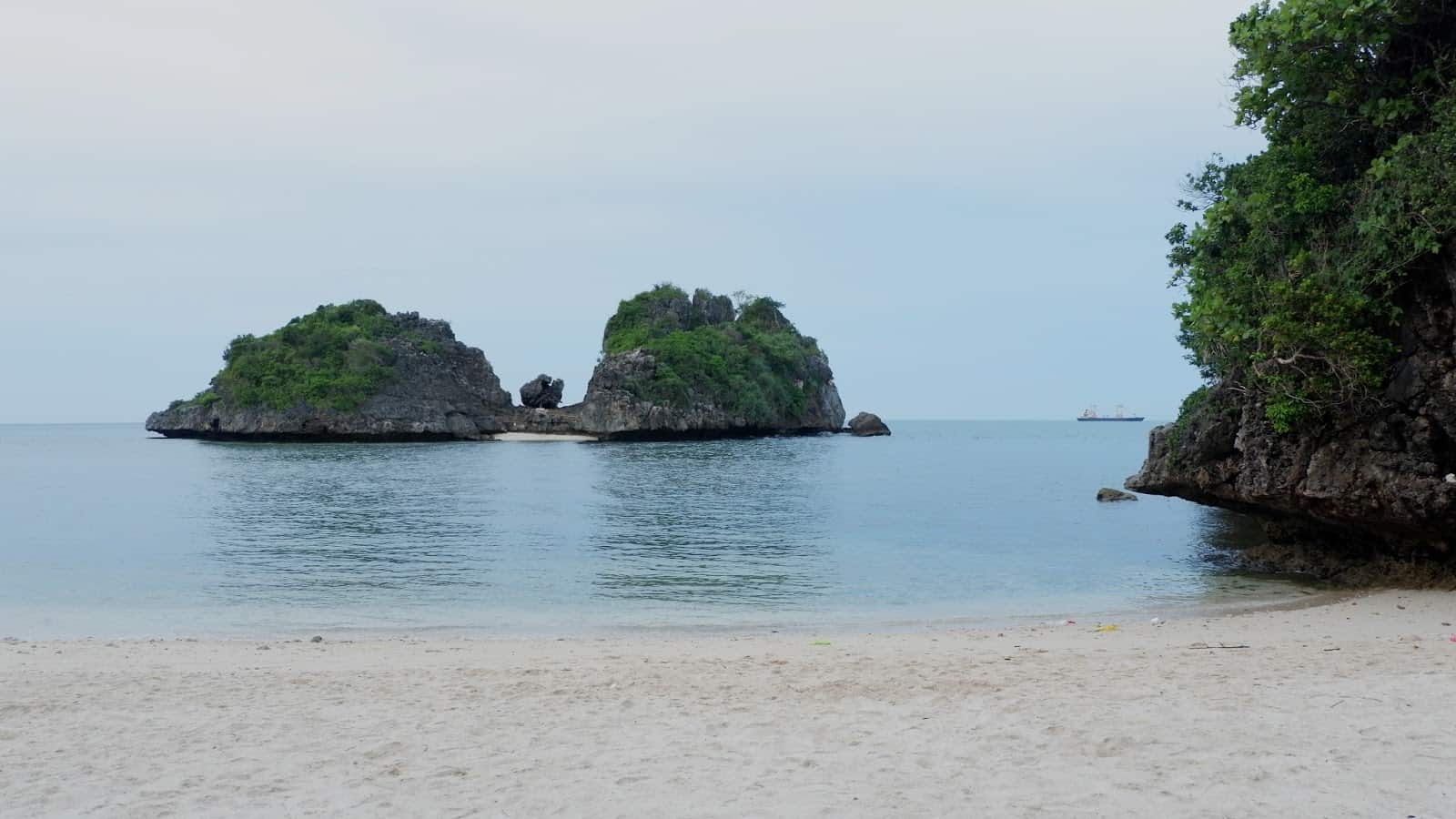 Guimaras Beaches: 12 Best Beaches in Guimaras Island 6 Tatlong Pulo Guimaras, guimaras itinerary, things to do in Guimaras island