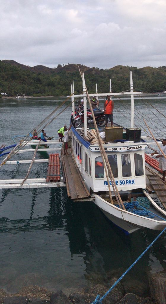 How to get to Tablas Island (Travel Guide) 1 How to get to Looc Fish Sanctuary, Looc Fish Sanctuary travel guide, what to do in Looc, Looc Fish Sanctuary, How to get to Carabao Island, Carabao Island travel guide, what to do in Carabao Island