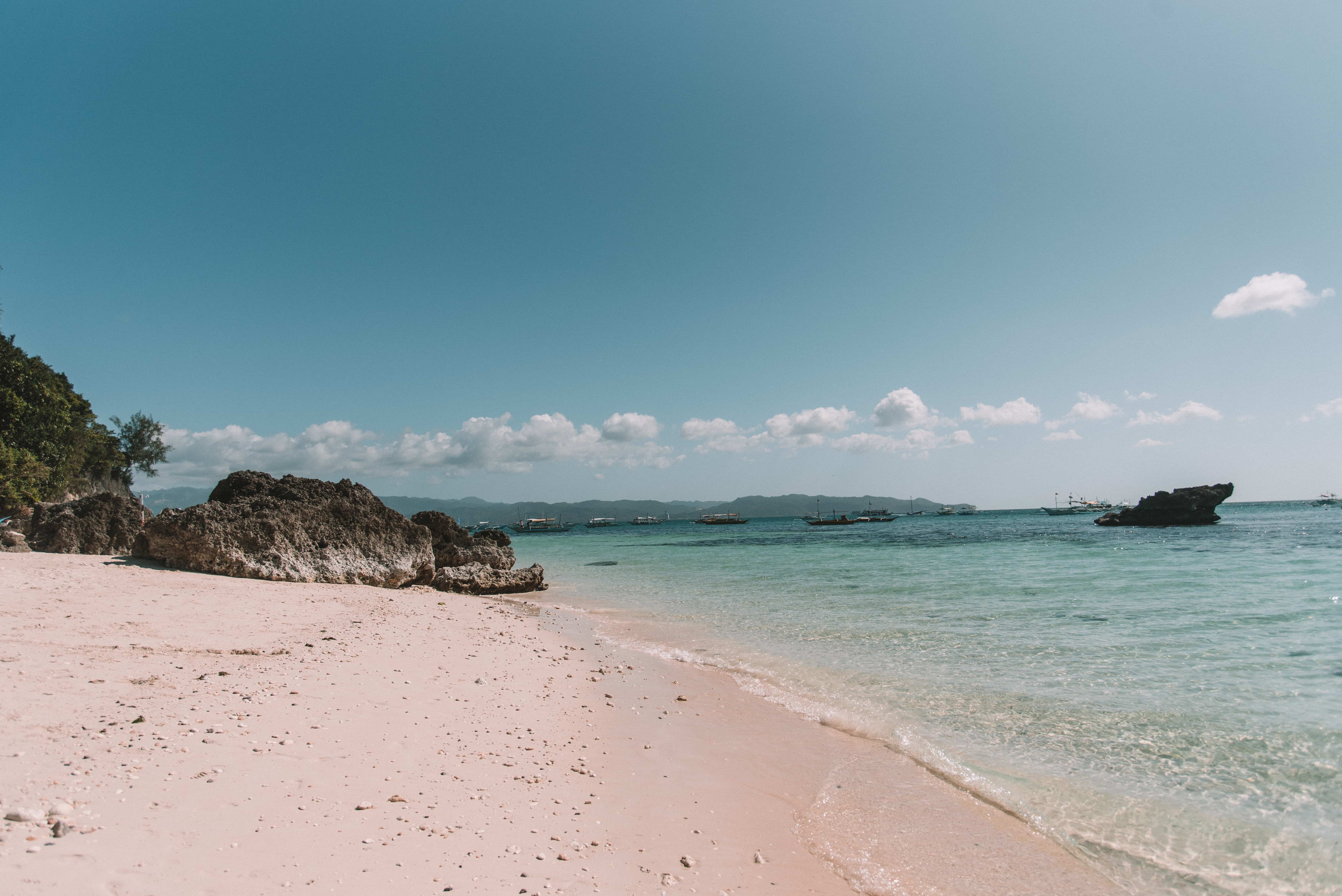 A Perfect 3 Days Boracay Itinerary 12 Things to do in Boracay Island, Boracay island travel guide, budget travel in boracay island, Boracay Island, Diniwid Beach