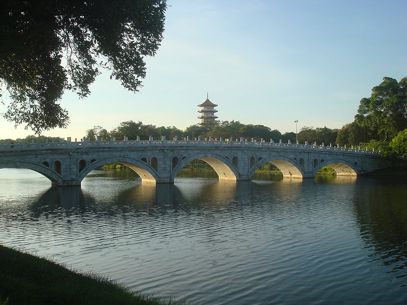 800px ChineseGardenSingapore bridge pagoda 20080501