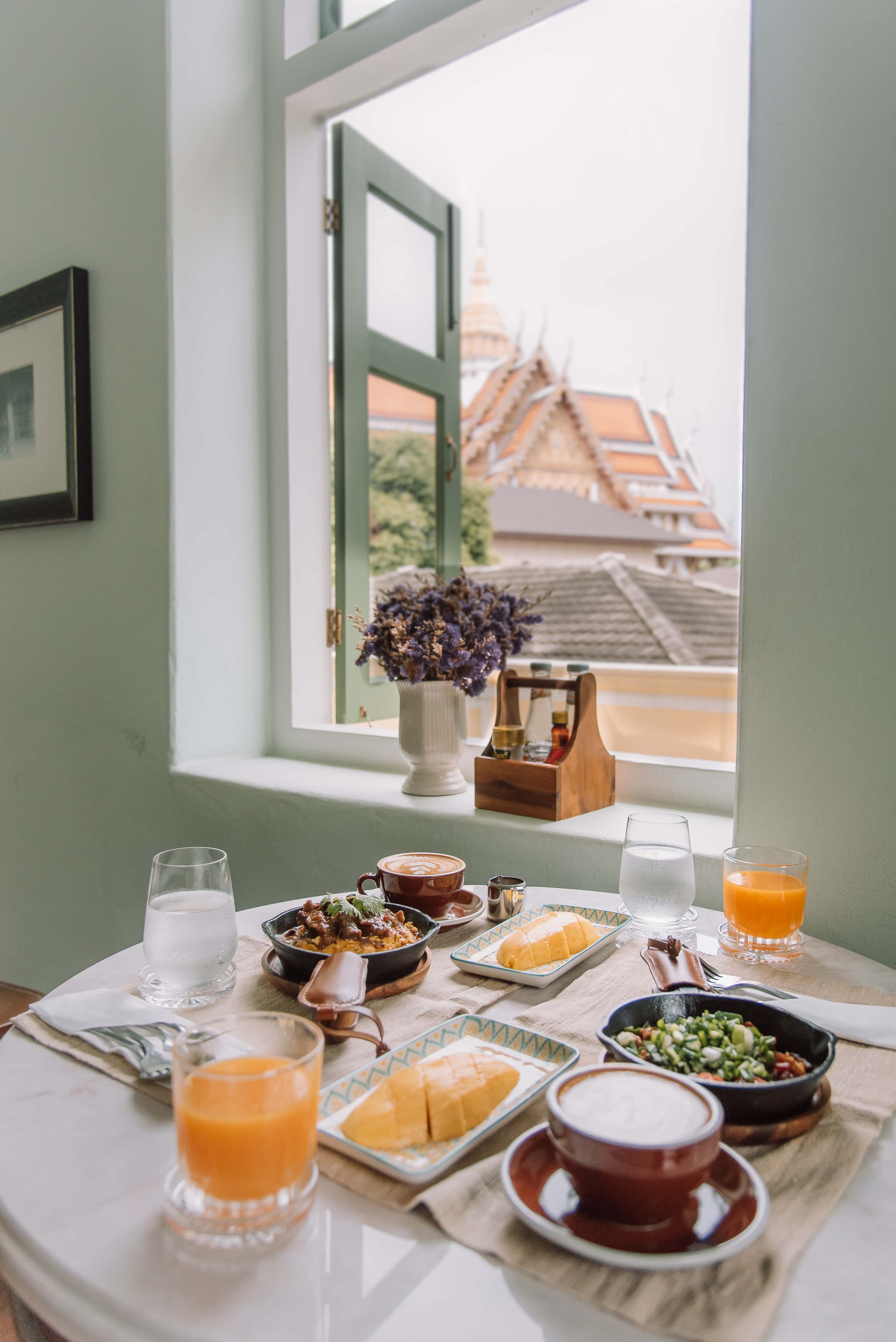 How to get to Chinatown Bangkok from Bangkok Airport Best Way 11 breakfast with a view, Baan 2459, Chinatown Bangkok