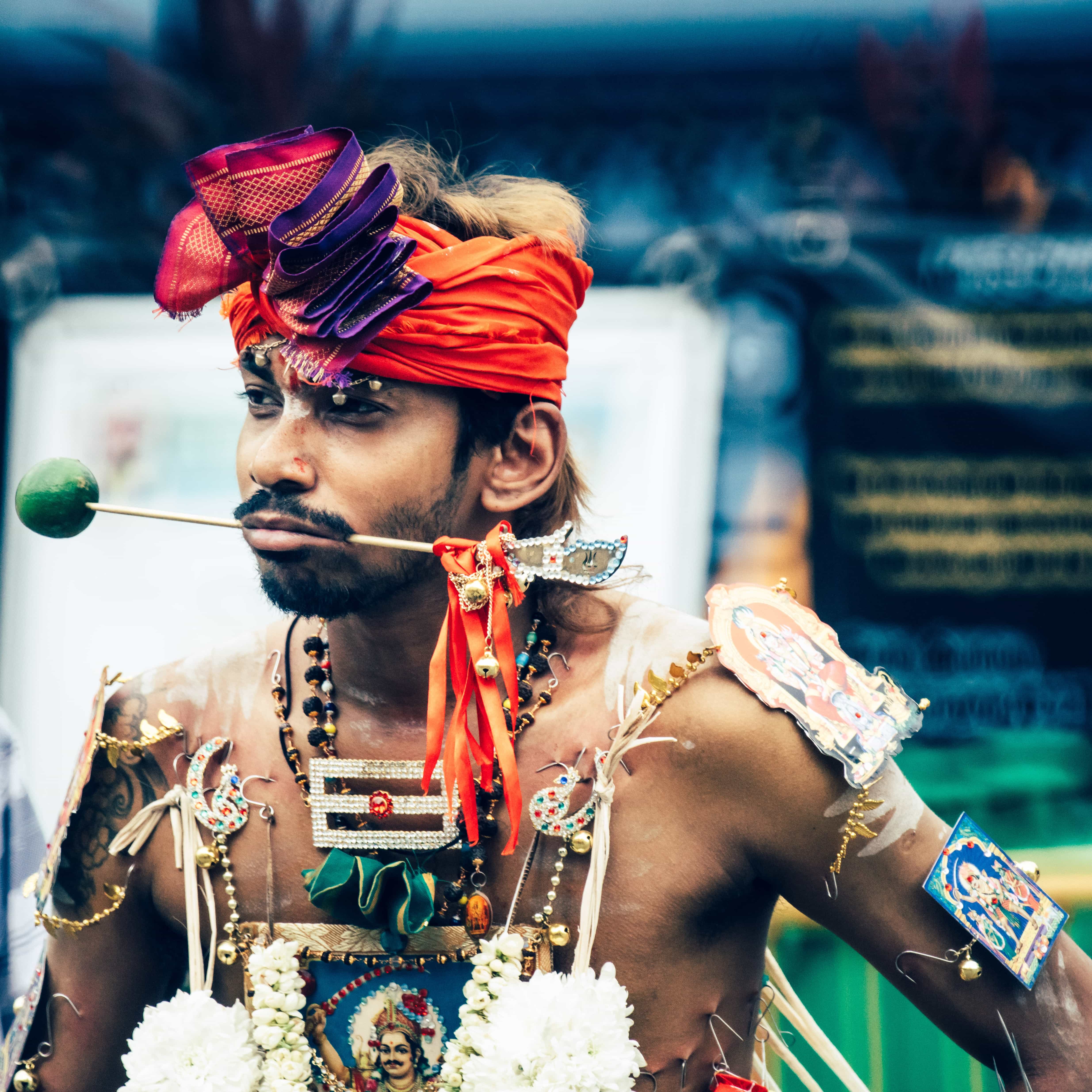 How to get from Kuala Lumpur to Batu Caves Best Way 13 Thaipusam Festival, kuala lumpur to batu caves, how to get to batu caves, kl sentral to batu caves, batu caves entrance fee, batu caves steps