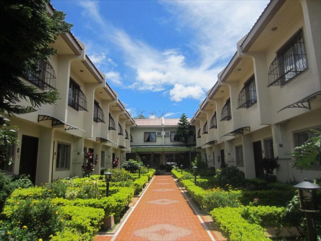 How to get from Manila to Baguio Best Way (Bus Schedule and Fare) 4 Baguio Holiday Villas, baguio hotels, hotels in baguio, cheap hotels in baguio, where to stay in Baguio