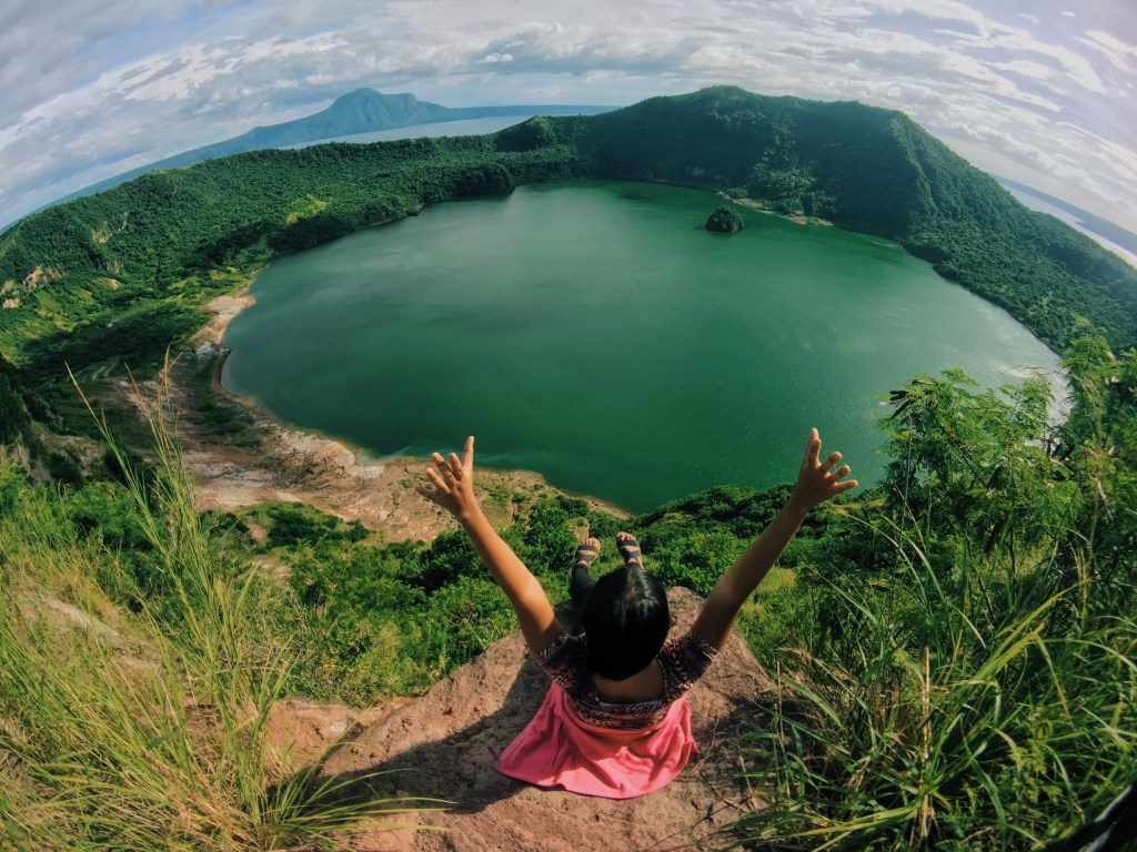 Best Time to Visit The Philippines: Rainy Or Dry Season? 6 Taal Volcano