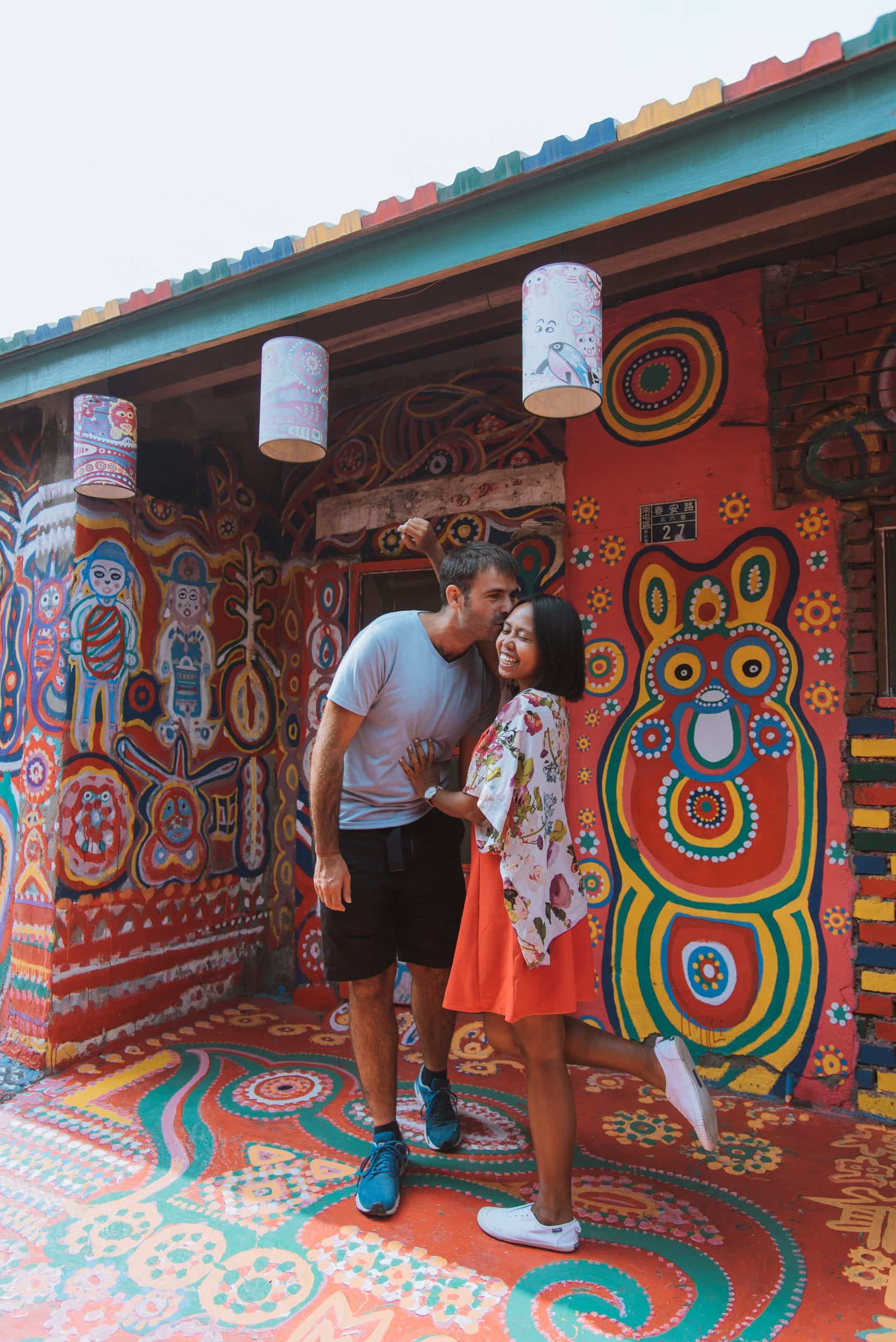 How to get to Rainbow Village, Rainbow Village travel guide