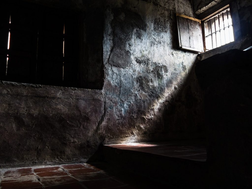 25 AWESOME LAGUNA TOURIST SPOTS (LAGUNA TRAVEL GUIDE) 19 Nagcarlan Underground Cemetery
