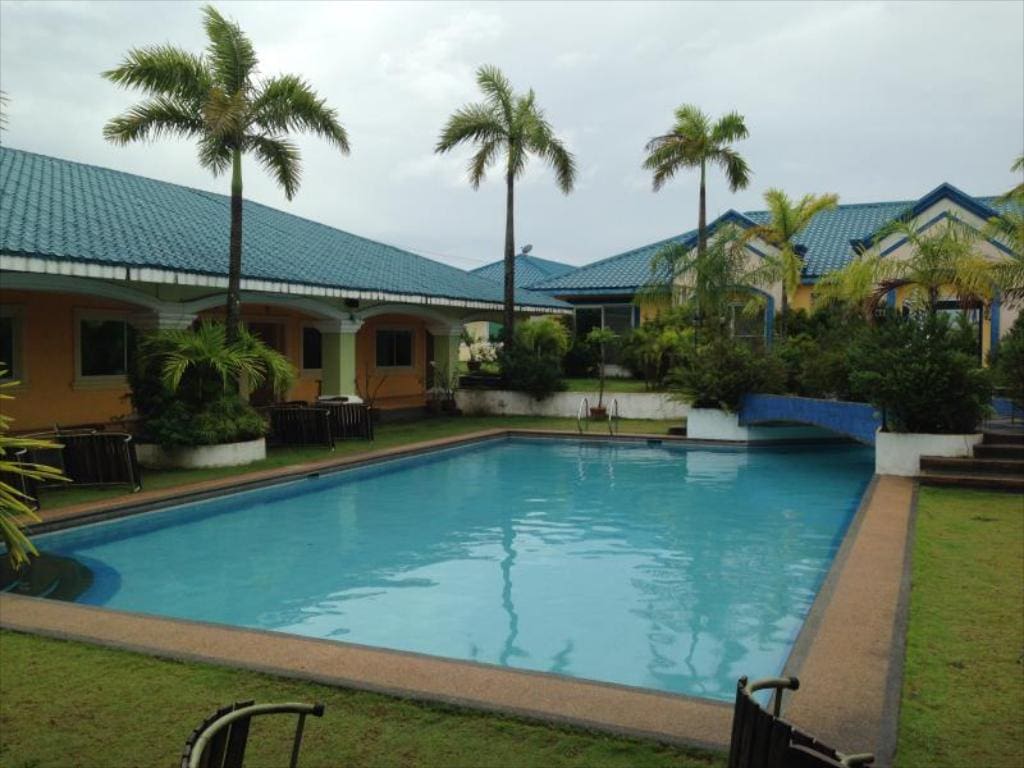 Club Angeles Villa Cruz Resort, hotels in pampanga, resorts in Pampanga