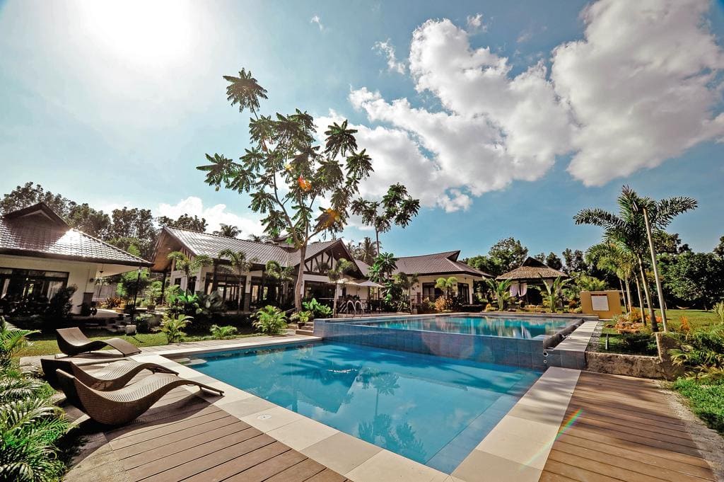 Lipa Hotels: Top 15 Hotels in Lipa Batangas 5 Rose Villas Resort, hotels in lipa, lipa resorts, lipa hotels