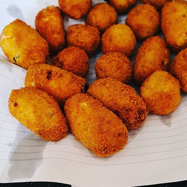 Best Maldives Food: 25 Food in the Maldives You Should Try 17 Biscutlets