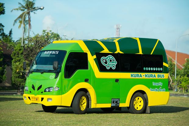 Kura-Kura Bus Bali, seminyak to ubud, distance from ubud to seminyak, seminyak to ubud taxi, seminyak to ubud travel time