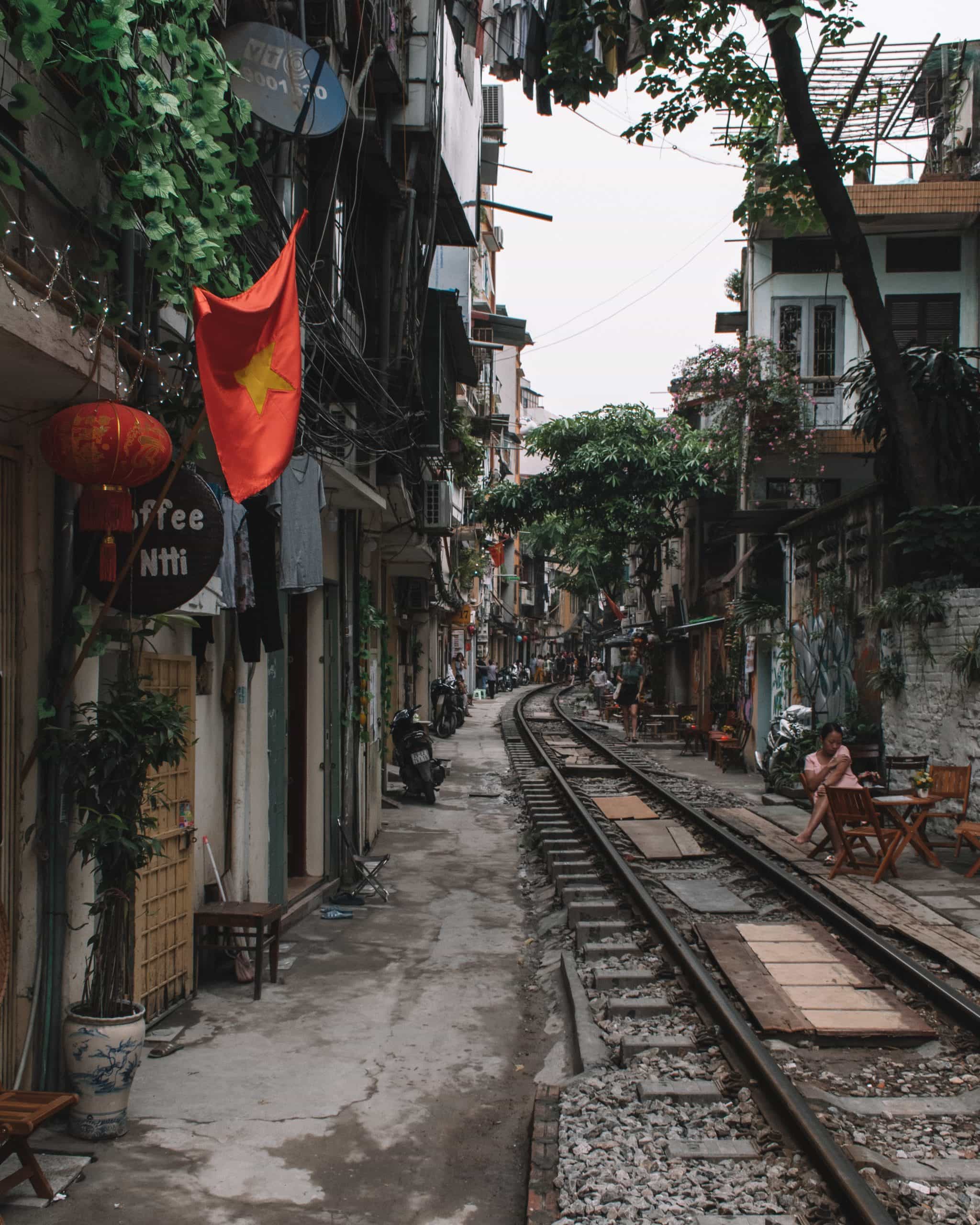 10 Amazing Countries To Live and Work Globally, hanoi airport to city, hanoi airport to old quarter, hanoi airport to halong bay, hanoi airport to sapa, taxi from hanoi airport to old quarter, hanoi airport bus, bus from hanoi to old quarter, hanoi airport taxi to old quarter
