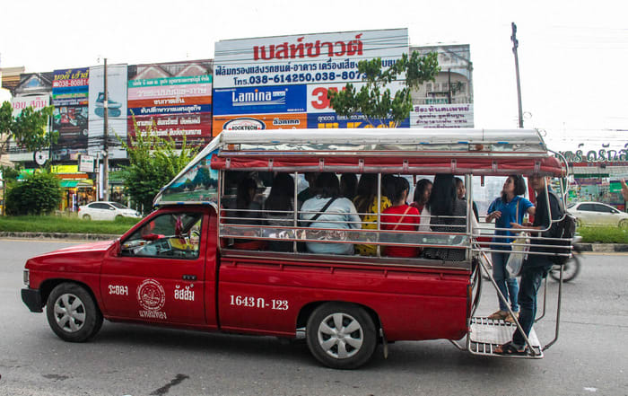 Songthaew Chiang Mai Airport,  Chiang Mai airport to city, Chiang Mai airport to city center, How To Get From Chiang Mai Airport To City Center