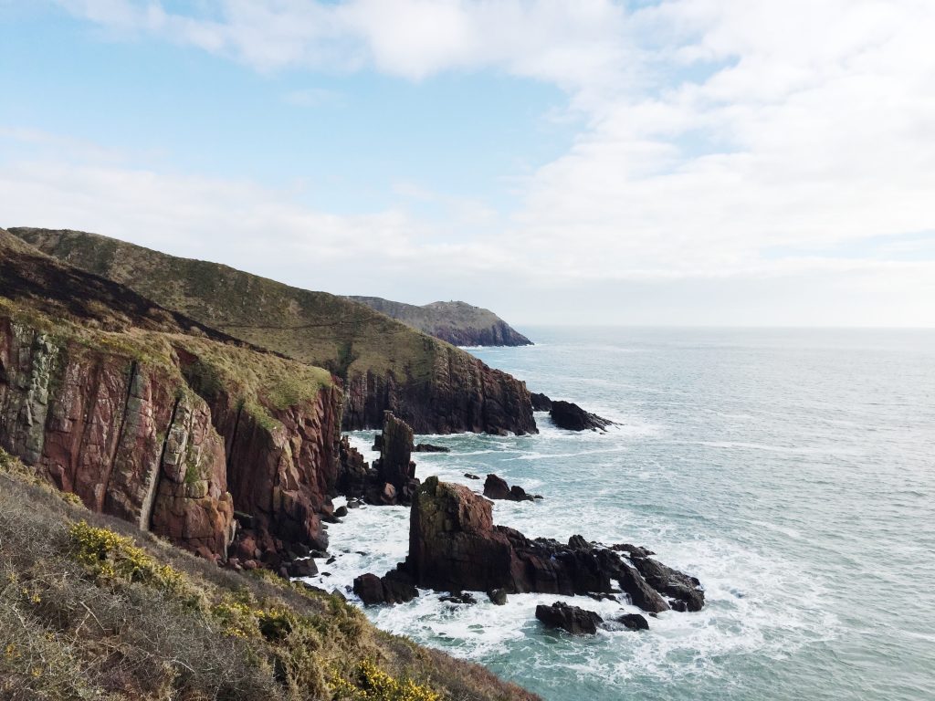 Top 10 Walking Routes in the UK to Try Now 2 Pembrokeshire Coast Path