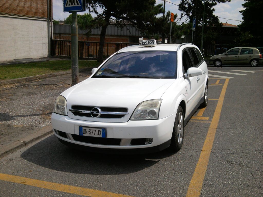 How to get from Manila Airport to City Center And Makati Best Way 2 White Taxis Manila, manila airport to city, manila airport to makati