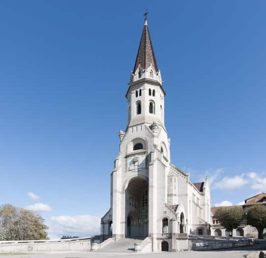 20 Best Annecy Tourist Spots And Things to Do in Annecy 12 Annecy tourist spots, things to do in Annecy, Basilique de la Visitation