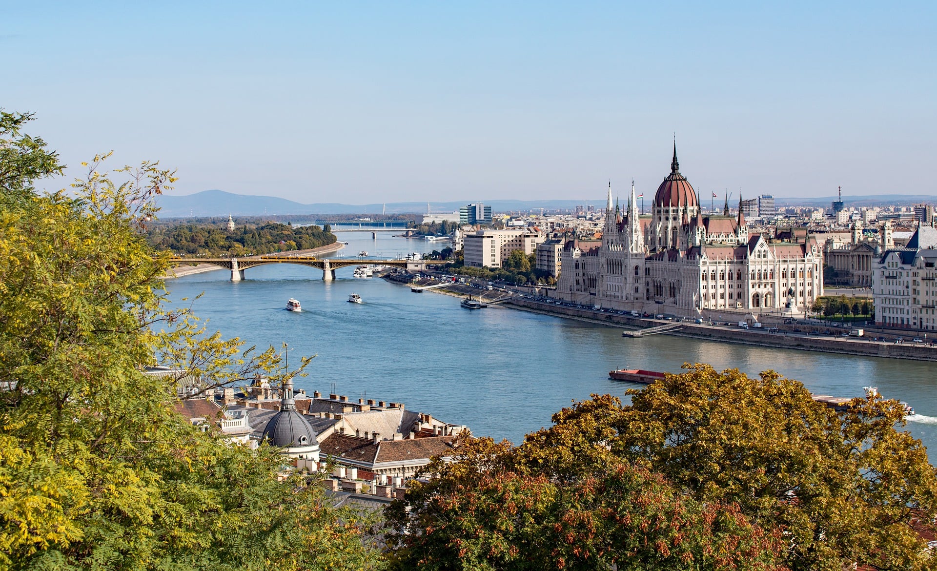 12 Best Cities to Live for $2000 USD Per Month, 10 Incredible Beautiful Cheap Destinations in Europe - Best Tips For Budgeting in Europe, budapest airport to city, budapest airport to city centre, budapest airport transfer, budapest airport shuttle, budapest airport bus, budapest airport to city taxi, How To Get From Budapest Airport To City Center