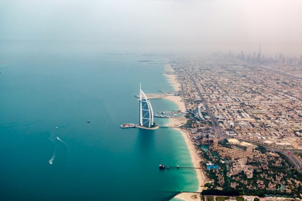 How To Get From Abu Dhabi Airport To Dubai Best Way 5 Abu Dhabi airport to dubai, How To Get From Abu Dhabi Airport To Dubai, dubai airport to burj khalifa, dubai airport to dubai mall, dubai airport to city center, dubai airport to city, How To Get From Dubai Airport To City Center