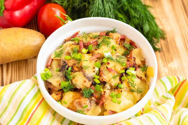 Swiss food, Switzerland food, Swiss cuisine, Swiss dishes, Switzerland traditional food, Tartiflette 
