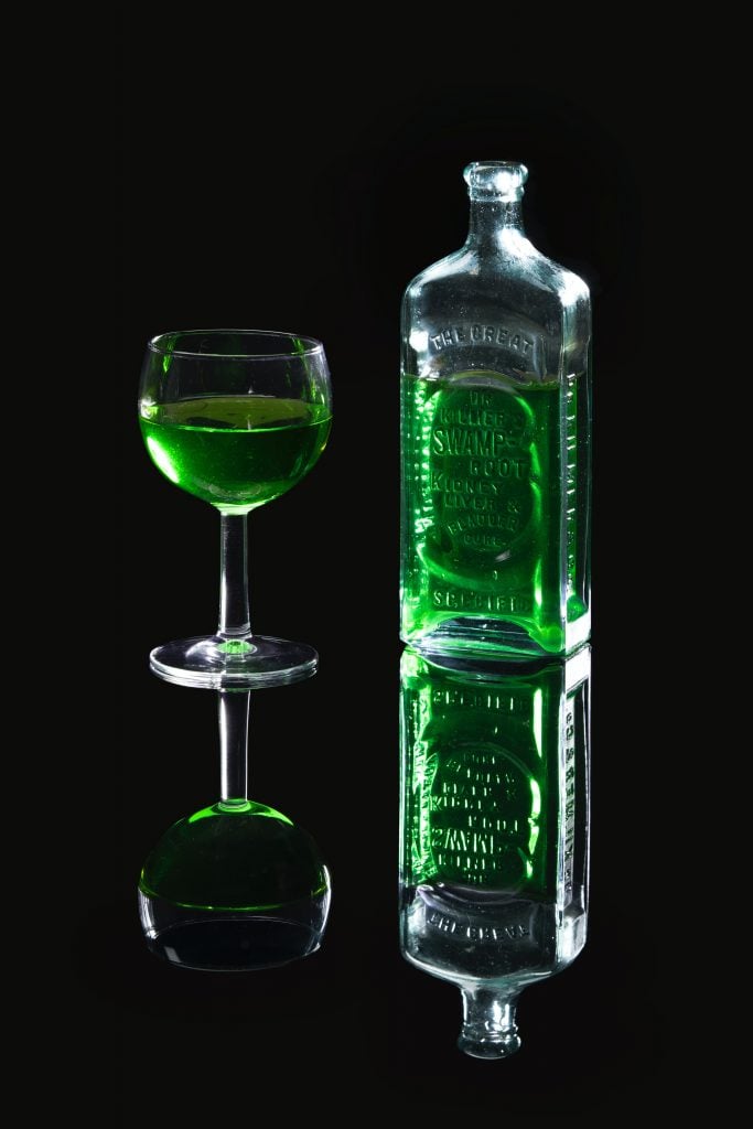Drinks In Switzerland - 14 Best Swiss Beverages And Non Alcoholic Swiss Drinks 4 Absinthe, drinks in switzerland, swiss beverages, swiss drinks,