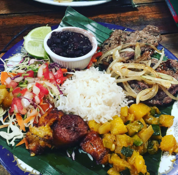 Best Costa Rican Food: 50 Best Costa Rican Dishes And Traditional Food in Costa Rica To Try 3 Costa Rican food, food in Costa rica, costa rican dishes, Costa Rican cuisine, Casado