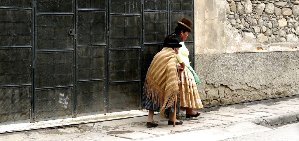 40 Things To Know Before Visiting Bolivia - Best Bolivia Travel Tips 11 Polleras in Bolivia, Bolivia travel tips, things to know before visiting Bolivia, facts about Bolivia