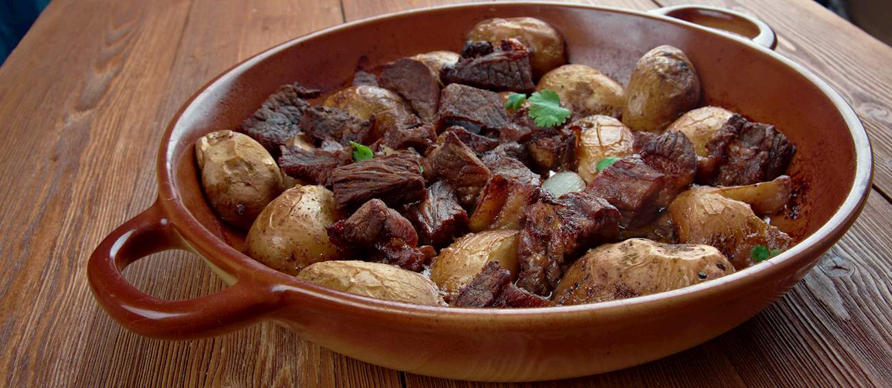 Best Cypriot Food - Best 40 Cypriot Dishes And Food in Cyprus To Try 20 Afelia Afella Cypriot traditional dish