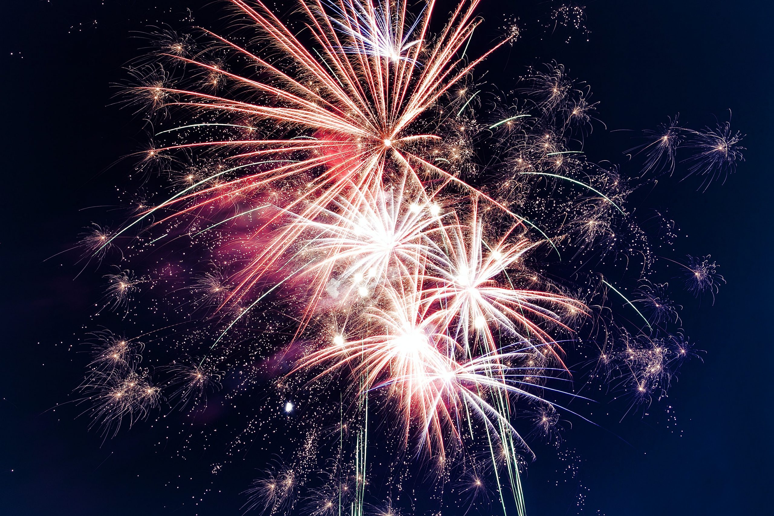 11 Tips for Booking Cheap Flights, Hong Kong travel tips, things to know before visiting Hong Kong, facts about Hong Kong, New Year's Eve Hong Kong