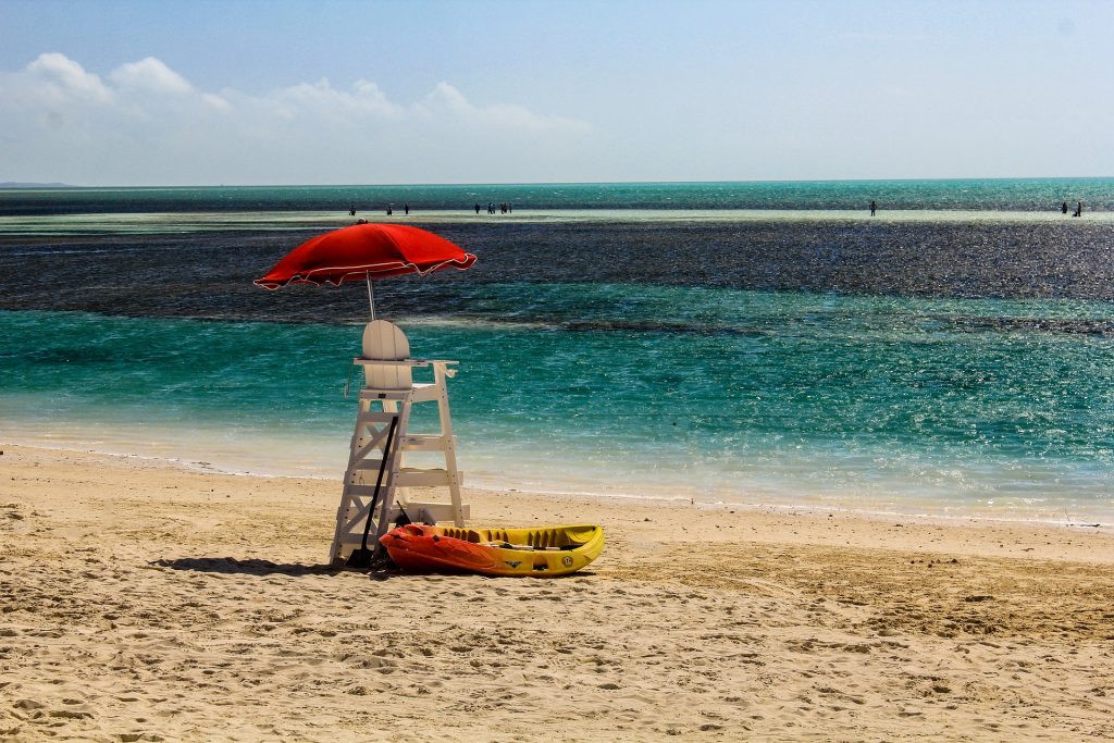 Comparison Aruba vs Bahamas - Which One Is Better Vacation? 33 Bahamas Travel Tips, things to know before visiting Bahamas, facts about Bahamas, Harbor Island